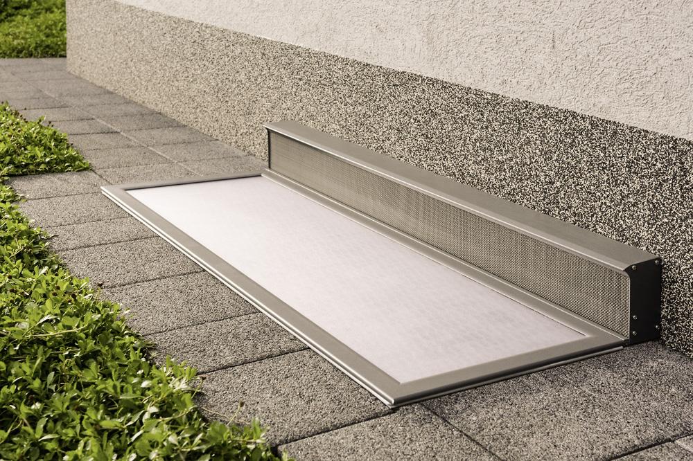 Lichtschachtabdeckung mit Lüftungskasten LA/1AK Coburg