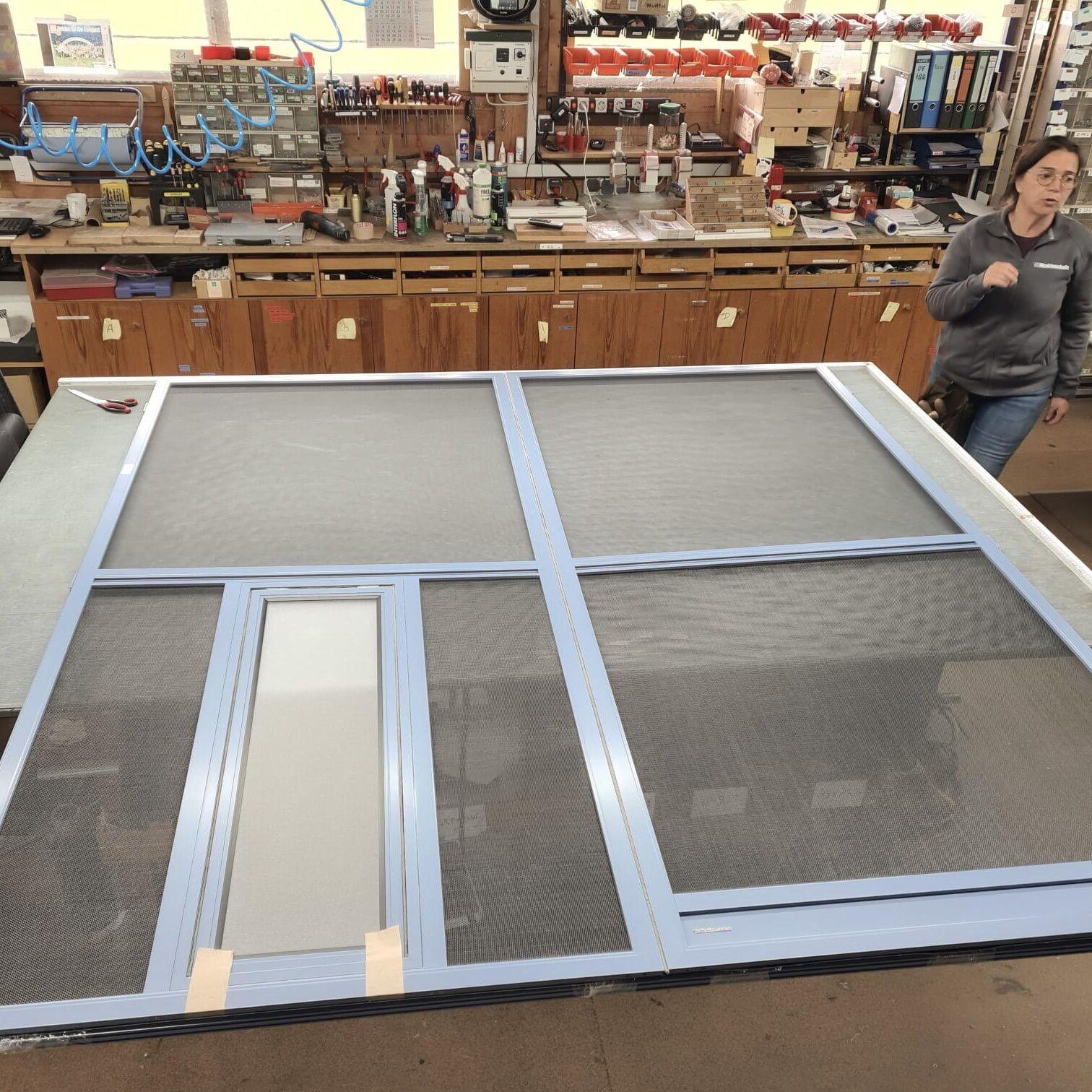 Insektenschutz Sonderbau, Sonderfarbe, Haustierklappe